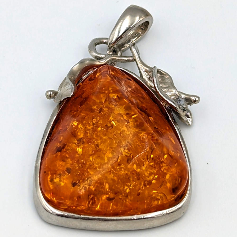 18K GP White Gold Plated BALTIC AMBER Pendant